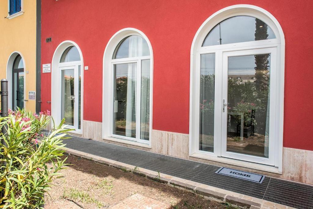 P010 - Porto Recanati, Nuovo Monolocale Fronte Mare Exterior photo